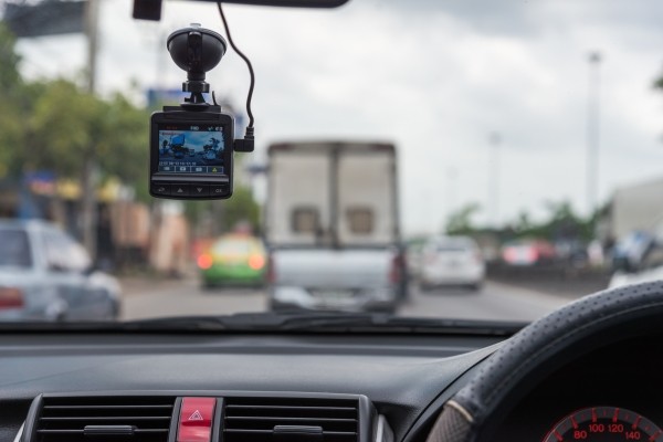 What Are the Benefits of a Dash Camera